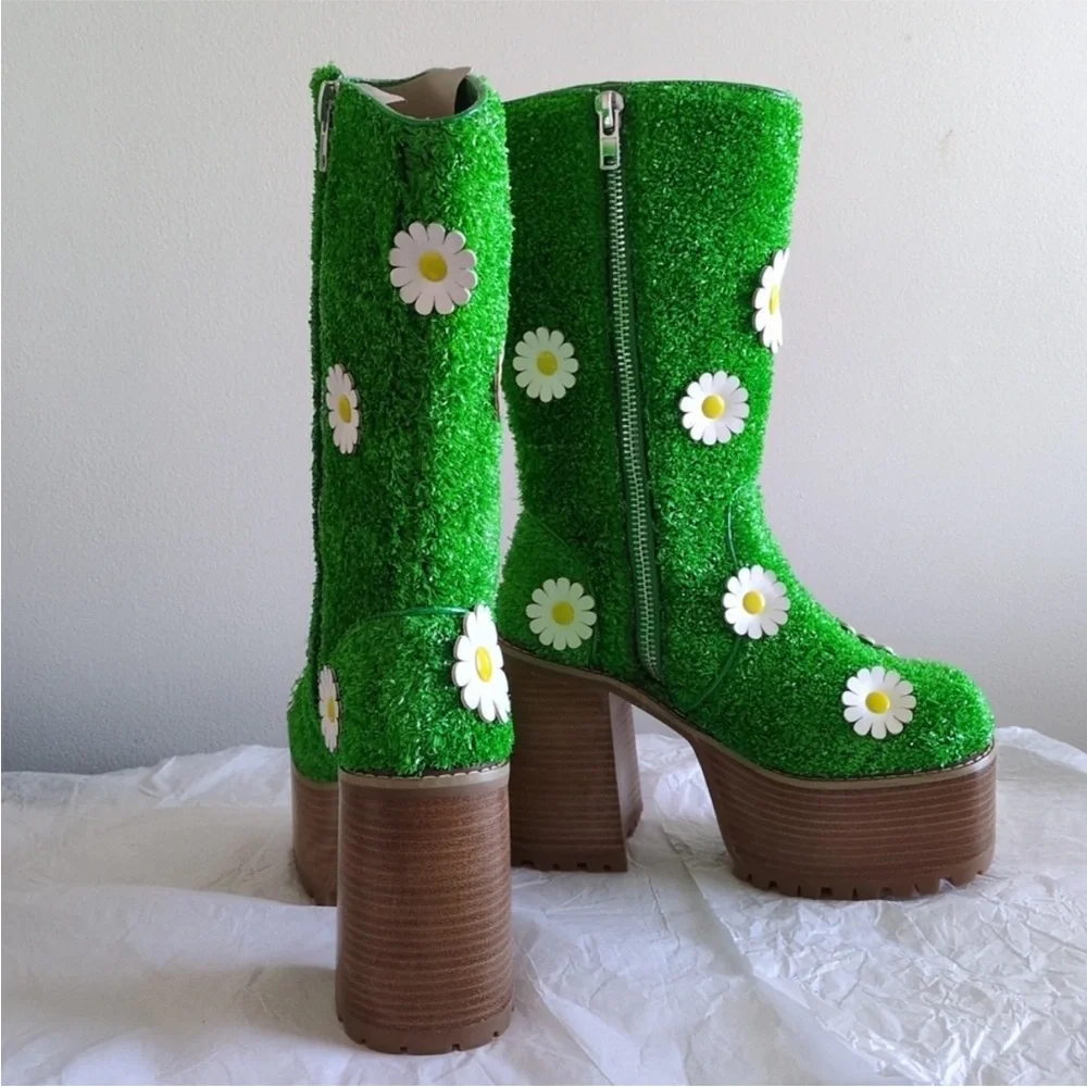 IT’S ALWAYS GREENER PLATFORM HEELED BOOTS  DELIA*S BY DOLLS KILL WOMENS 7 RARE!!